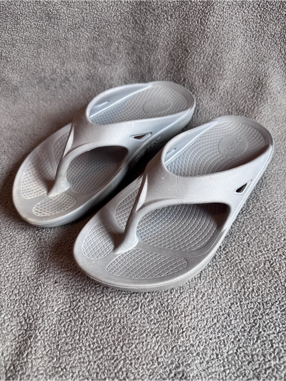 Unisex OOriginal Unisex Sandal 
Size EU 43 (M10-W12)